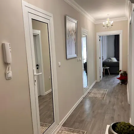 The Signature French Haven Elegant Apartmán